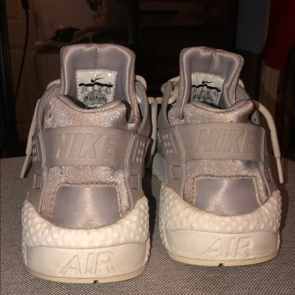 nike huaraches !!!!!
